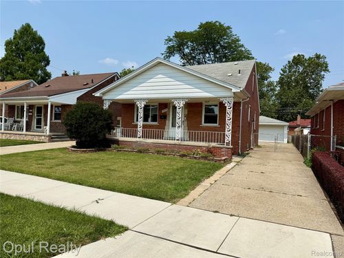 13272 Callender St, Southgate, MI, 48195-1045 | Card Image