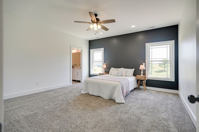 1020 Loggins Rd, House other with 4 bedrooms, 3 bathrooms and 1 parking in Charlotte TN | Image 14