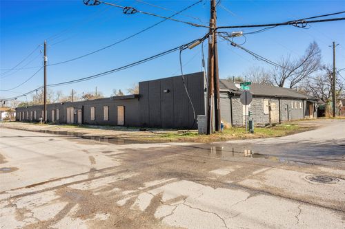 12-933 Harbor St, Houston, TX, 77020-5570 | Card Image