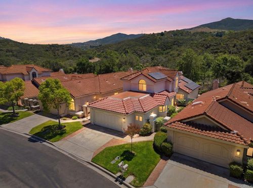 2262 Vista Valley Ln, Vista, CA, 92084-2226 | Card Image