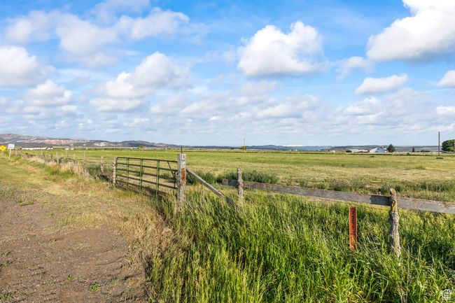 1036 E Airport Rd, House other with 3 bedrooms, 3 bathrooms and 1604 parking in Panguitch UT | Image 39