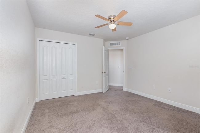 upstairs guest bedroom 1 | Image 12