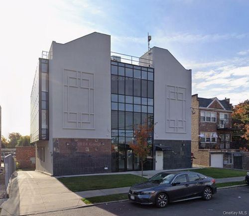 8810 J Avenue, New York, NY, 11236 | Card Image