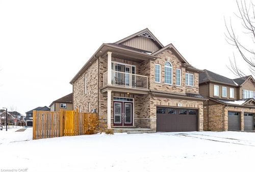 70 Spruce Cres, Welland, ON, L3C0C6 | Card Image