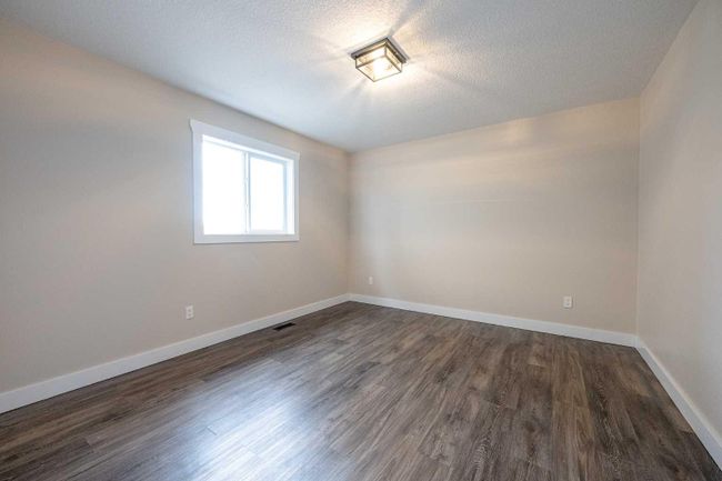 8925 70 Avenue, Home with 3 bedrooms, 2 bathrooms and 3 parking in Grande Prairie AB | Image 13