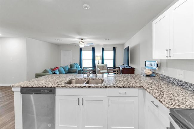 146 Oak Cir, House other with 4 bedrooms, 2 bathrooms and 2 parking in Livingston TX | Image 24