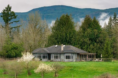 2865 Munroe Rd, Nanaimo, BC, V9R6X4 | Card Image