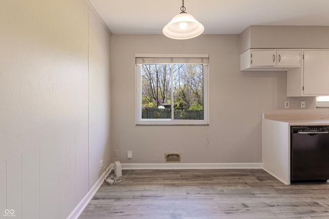 Breakfast & Dining Area | Image 6