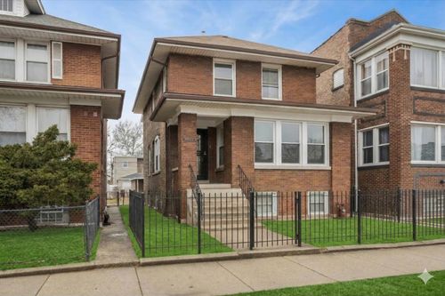 7938 S Throop St, Chicago, IL, 60620-3831 | Card Image