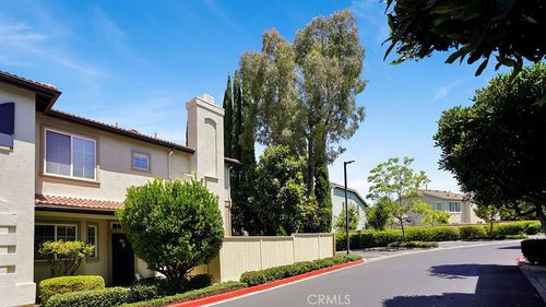 933 Somerville, Irvine, CA, 92620-0264 | Card Image