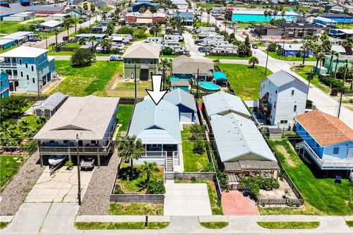 512 S Station St, Port Aransas, TX, 78373-5221 | Card Image