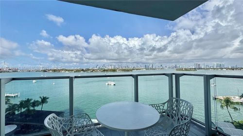 812-1100 West Ave, Miami Beach, FL, 33139-4749 | Card Image