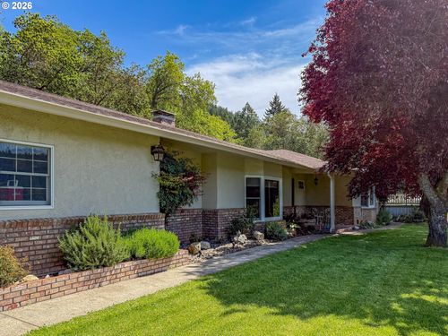 1068 Rice Creek Rd, Winston, OR, 97496-9518 | Card Image