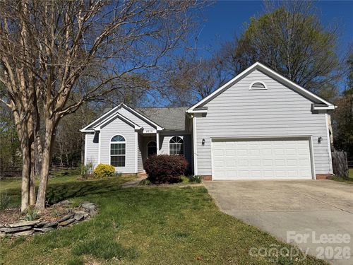 8539 Albury Walk Ln, Charlotte, NC, 28277-1839 | Card Image