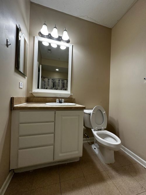 apt-101-101-1901-101 N Lincoln Ave, Urbana, IL, 61801-1092 | Card Image