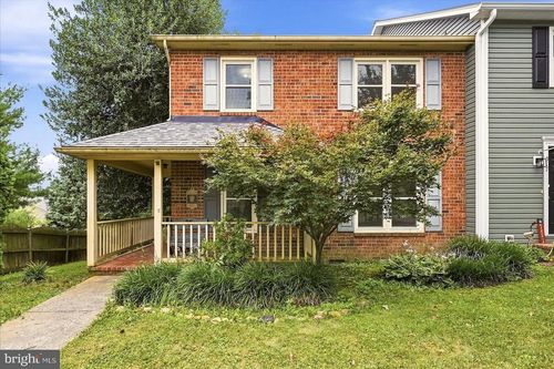 913 Orchard Hill Dr, WINCHESTER, VA, 22601-2771 | Card Image