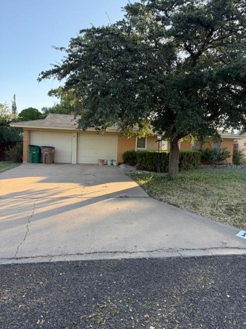 138 Norwood Dr, San Angelo, TX, 76903-9126 | Card Image