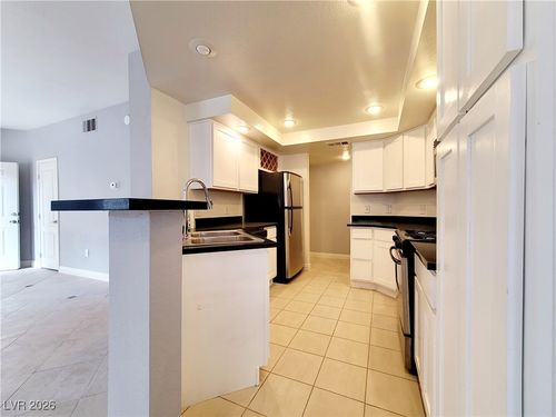 122-8400 W Charleston Blvd, Las Vegas, NV, 89117-9031 | Card Image