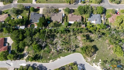 520 E 25th Ave, Belton, TX, 76513-1614 | Card Image