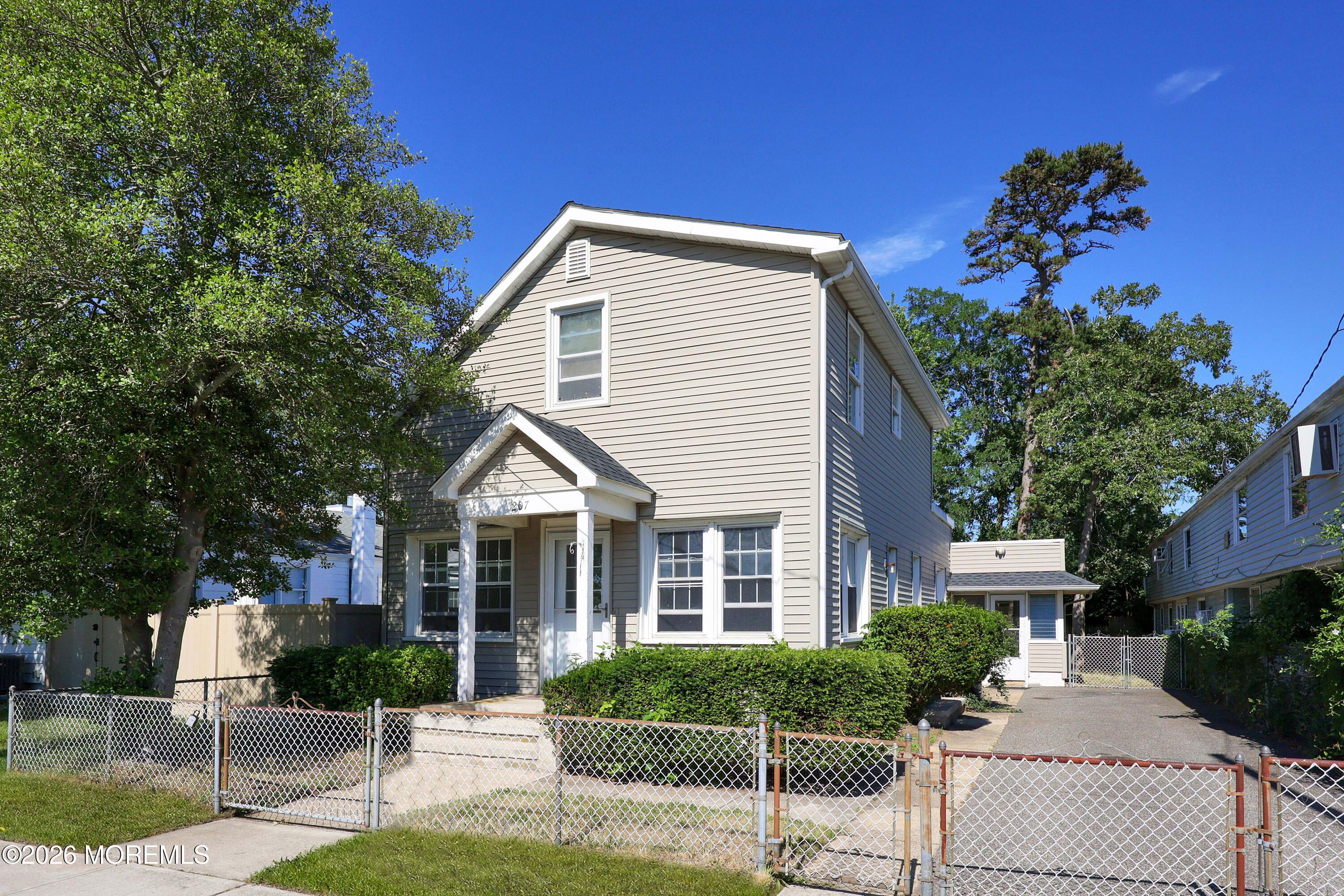 Residential in Ocean Gate 2