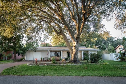 127 Berkshire Ln, PALM COAST, FL, 32137-8606 | Card Image