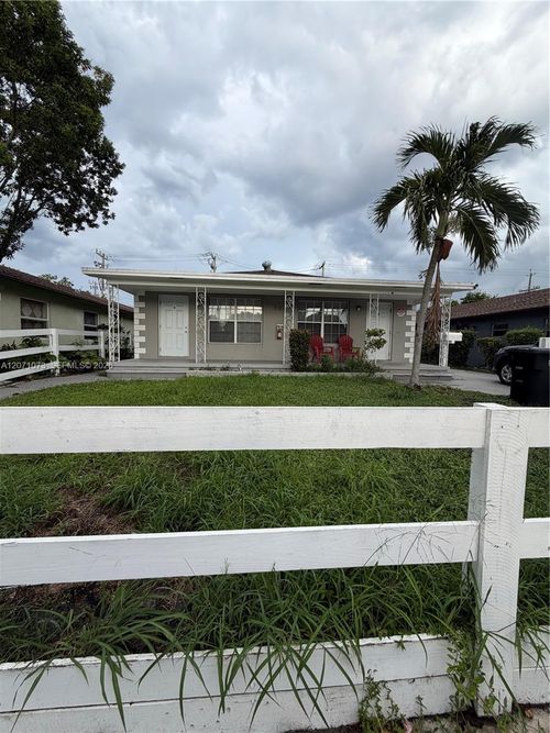 rear-706 S F St, Lake Worth, FL, 33460-4830 | Card Image