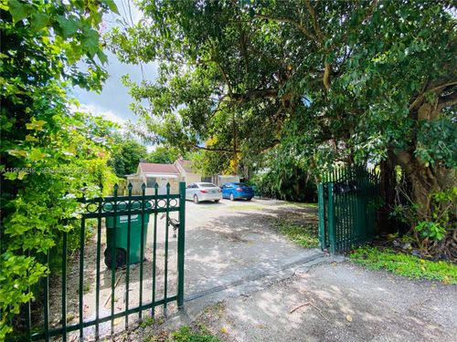 1-326 Nw 96th St, Miami, FL, 33150-1940 | Card Image