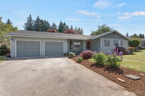 816 Vine Cir, Lynden, WA, 98264-1036 | Card Image