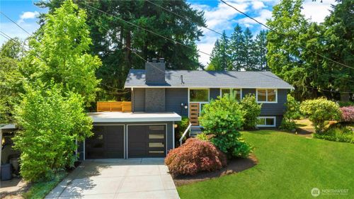 21 165th Ave Se, Bellevue, WA, 98008-4721 | Card Image