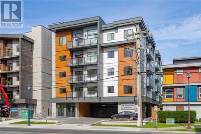 401 - 918 Jenkins Ave, Condo with 2 bedrooms, 2 bathrooms and 1 parking in Victoria BC | Image 1