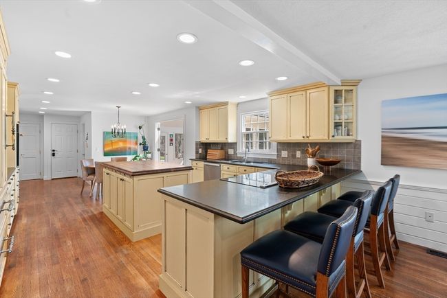 150 Dakin Rd, House other with 4 bedrooms, 5 bathrooms and 15 parking in Sudbury MA | Image 5