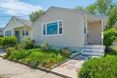 136 Inskip Ave, Ocean Grove, NJ, 07756-1061 | Card Image