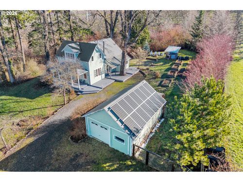 3225 Thomsen Rd, Hood River, OR, 97031-7431 | Card Image