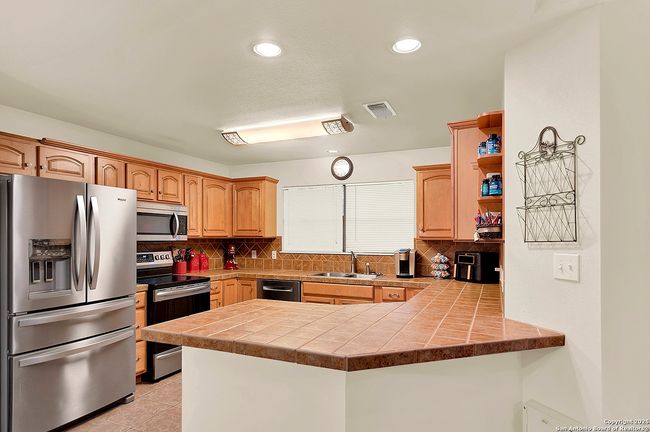 709 Voges St, House other with 4 bedrooms, 3 bathrooms and null parking in Poth TX | Image 12