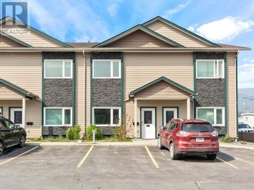25 Wann Rd, Whitehorse, YT, Y1A4A2 | Card Image