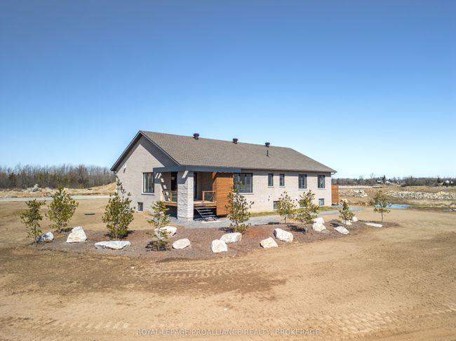 158 Summerside Dr, House other with 3 bedrooms, 2 bathrooms and 3 parking in Inverary ON | Image 5