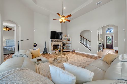 7634 Hays Hl, San Antonio, TX, 78256-1905 | Card Image