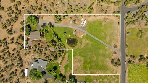 62155 Cody Rd, Bend, OR, 97701-9623 | Card Image