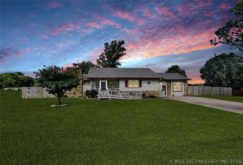 1101 Taylor Ave, Wagoner, OK, 74467-1807 | Card Image