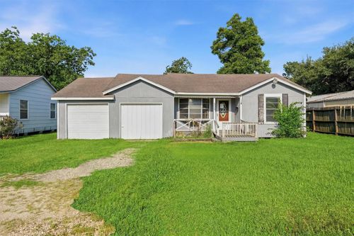 509 W Oak St, Highlands, TX, 77562-2851 | Card Image
