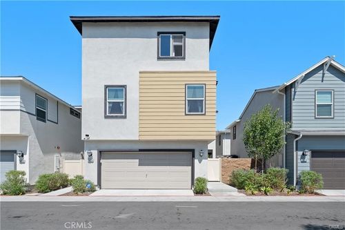 24524 Channel Ct, Harbor City, CA, 90710-3126 | Card Image