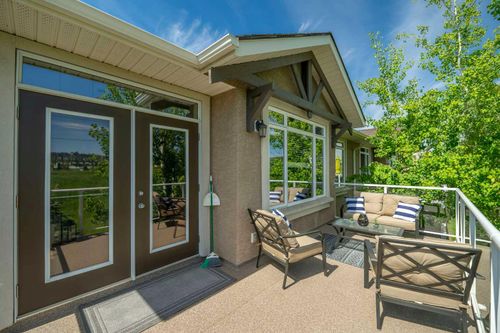 22 Discovery Woods Villas Sw, Calgary, AB, T3H5A7 | Card Image