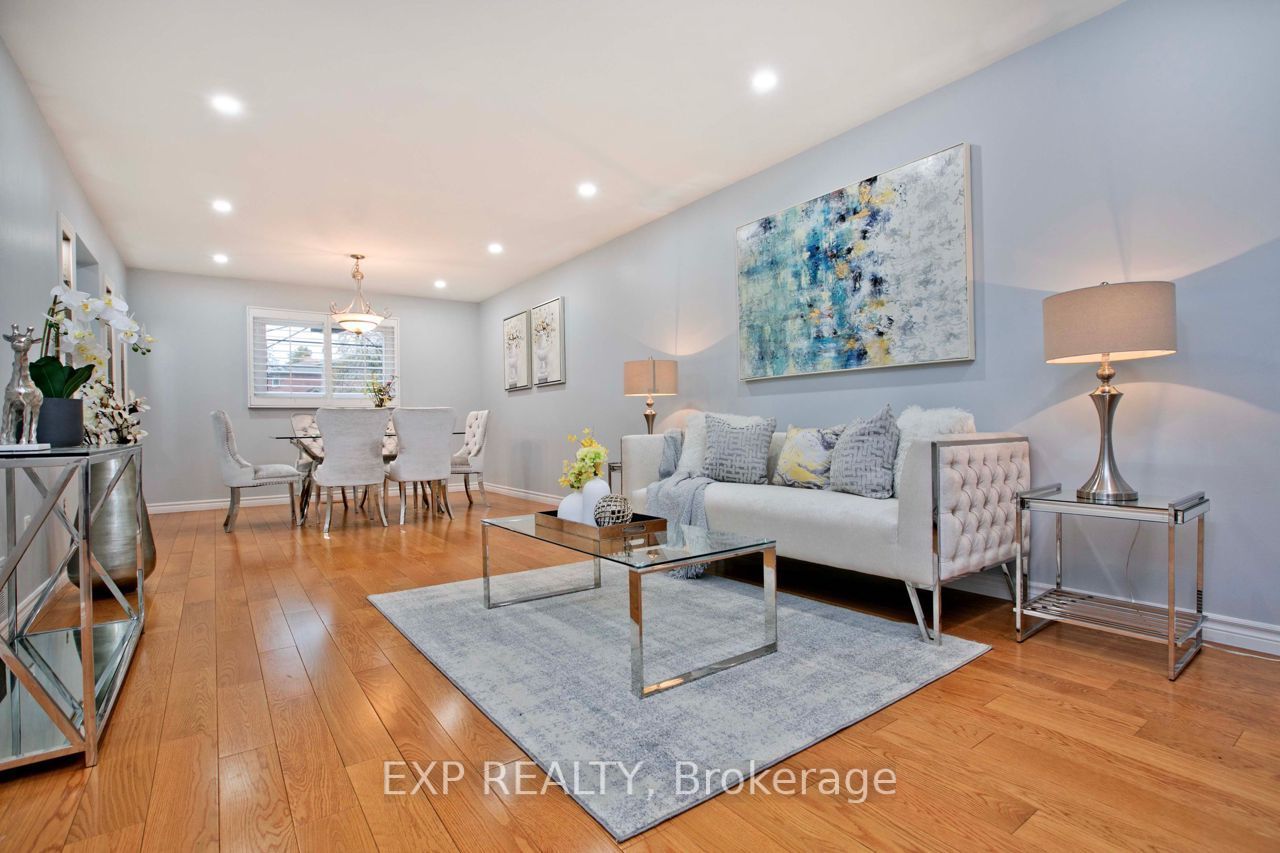 Residential Lease in Richmond Hill 2