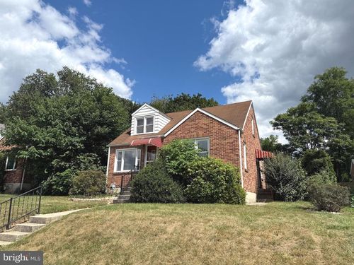 109 N Oxford St, YORK, PA, 17402-2323 | Card Image