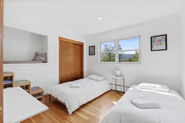 275 Hillvale Dr, House other with 3 bedrooms, 2 bathrooms and null parking in Manchestr Ctr VT | Image 16