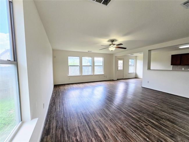 22911 Twisting Maple Ct, House other with 3 bedrooms, 3 bathrooms and 2 parking in Spring TX | Image 9