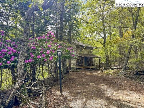 841 Homestead Rd, Todd, NC, 28684-9223 | Card Image