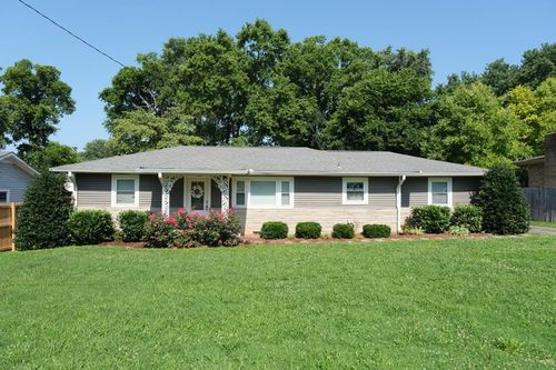 820 Spencer Ave, Gallatin, TN, 37066-3938 | Card Image
