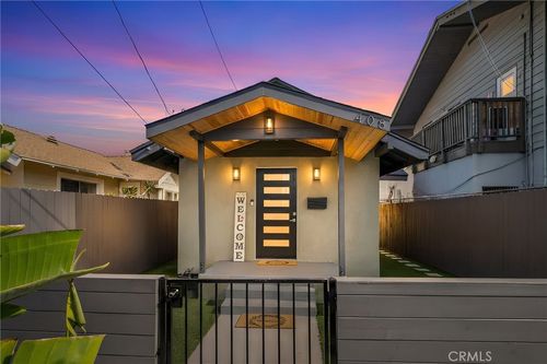 408 Orange Ave, Long Beach, CA, 90802-1707 | Card Image