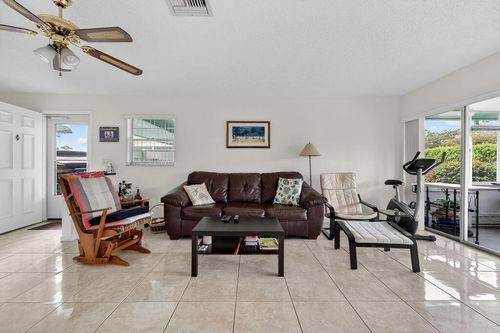 622 Hummingbird Ln, Delray Beach, FL, 33445-1815 | Card Image